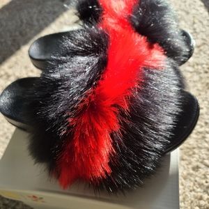 Fox Fur Slides